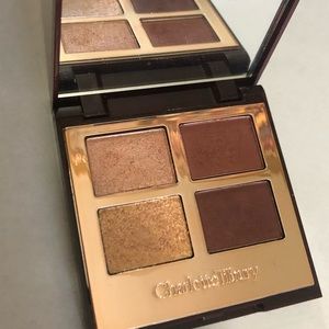 Charlotte tilbury the  vintage vamp eyequad